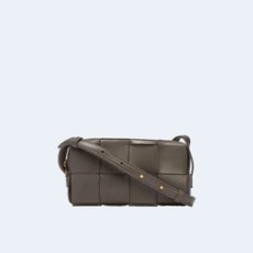 보테가 베네타 미니 카세트 크로스바디백